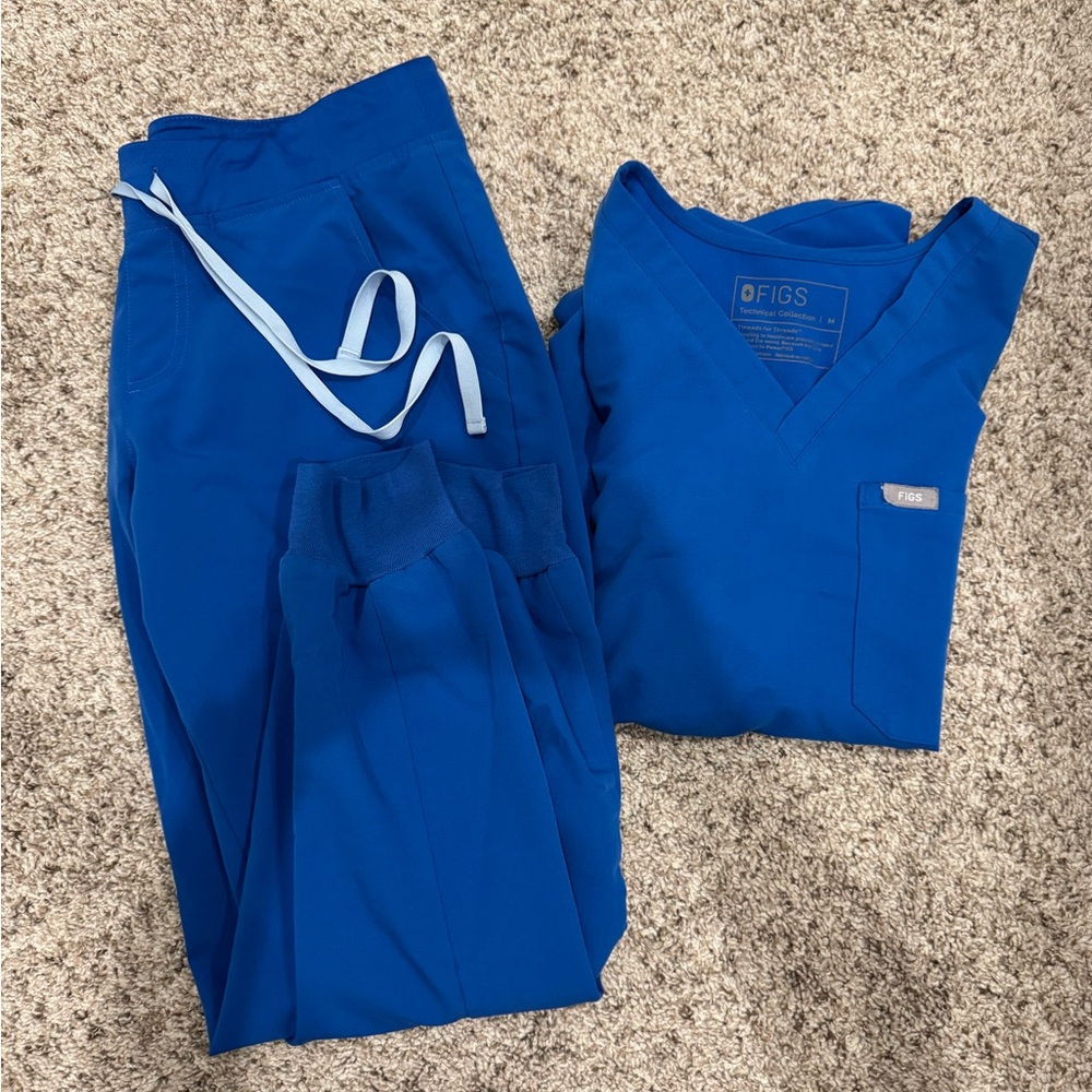 Figs Women's Blue Scrub Set